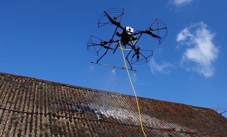 Démoussage Toiture par Drone 60 - Entreprise de démoussage de